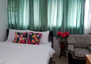 D House Hostel