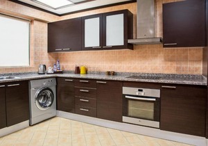 Executive Three Bedroom Apartment Near Internet Metro Station By Luxury Bookings