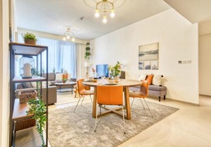 Incredible Views From This Classy Apt With Terrace