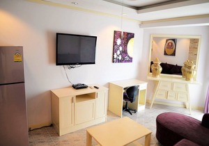 Jomtien beach condo 4th floor modern apartment