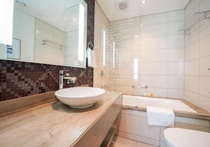 KeyHost - Luxury 2 BR Apt in Paramount Towers by Damac- K3810