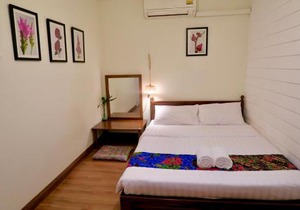 Les Fleurs Bangkok Hostel