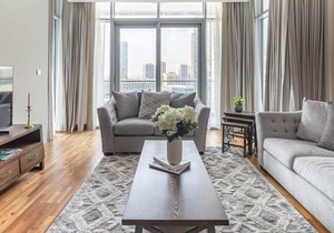Luxurious 3BR in DIFC w/ Large Balcony & City View