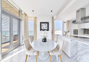 Luxury 2+1 BR Beachfront ♥ of Bluewaters Island