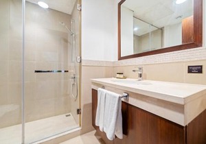Luxury 2BR Skyline Sea View Direct Mall Metro Dining Shops City Walk