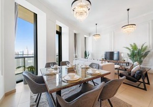 Modern 2BR with Balcony Sea Views and Pool, Gym Near Attractions