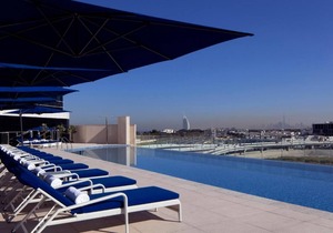 One Bedroom Apartment Near The Media Lounge Palm