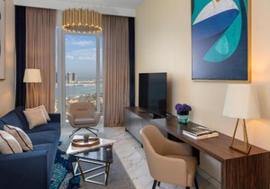 One Bedroom Apartment Near The Media Lounge Palm By Luxury Bookings