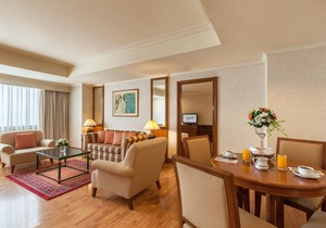 One Bedroom Grand Suite Apartment in the city center (G34)