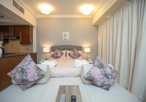 Prime Retreats - Downtown Dubai