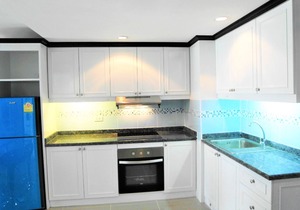 Sea view 16th floor condo at Jomtien Beach