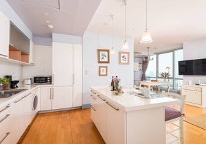 Serviced 1 Bed Panoramic SKYVILLAS with Pool and BTS