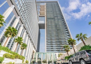 Silkhaus Burj Khalifa View | Burj Daman in DIFC