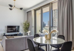 Silkhaus elegant 1BDR in Downtown Views with pool & gym access