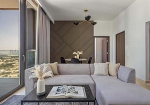 Silkhaus elegant 1BDR in Downtown Views with pool & gym access