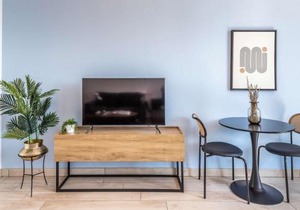 Silkhaus large modern studio with Burj Khalifa view