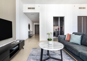 Silkhaus luxury building high floor 1BDR in Downtown