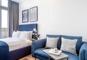Silkhaus modish studio with Burj Khalifa view, pool access