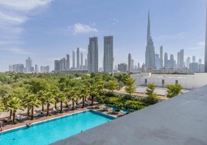 Silkhaus studio in DIFC with Burj Khalifa view, pool & gym