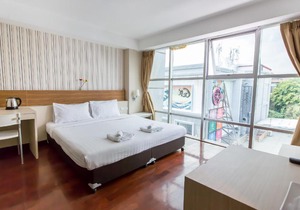 Snooze Hotel Thonglor Bangkok