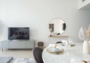 Sophisticated 2BR in Downtown with City Views!