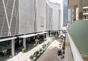 Spacious 3BR Loft in Downtown Dubai