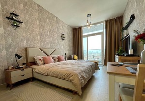 Spacious & Cute Studio with Balcony