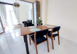 Spacious, Economical Apt Near Miralcz Garden