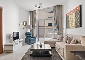 Spacious & Modern 1BDR In Binghatti-Business Bay01