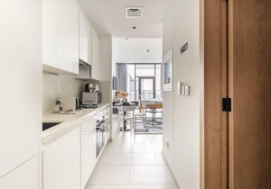 Spacious Studio in Business bay with Canal Views!