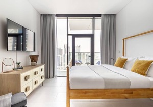 Spacious Studio in Business bay with Canal Views!