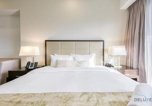 Steps Away From Marina Mall with Iconic Marina Canal Views, The Address Residences, Dubai Marina by Deluxe Holiday Homes