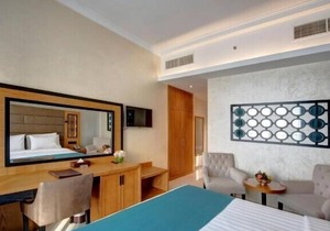Studio Apartment Near Internet metro Station