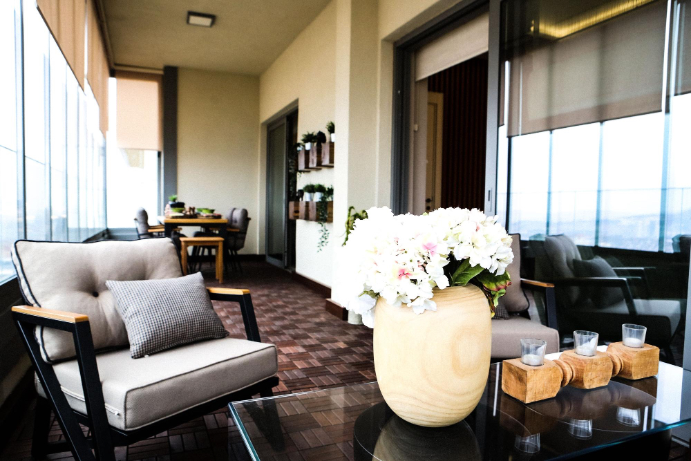 Studio Apartment Near Internet metro Station