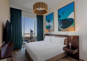 Superior Two Bedroom Apartment Near The Media Lounge Palm By Luxury Bookings