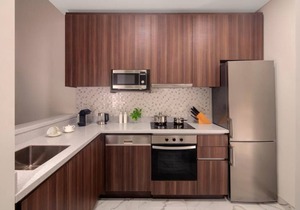 Two Bedroom Apartment Near Mina Seyahi Beach