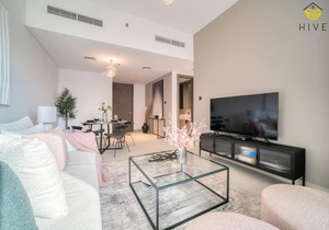 Vibrant 1 Bedroom Apartment in Euro Residences.