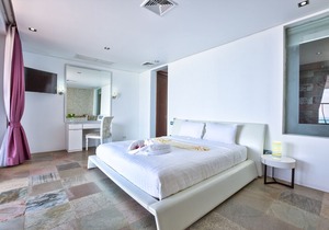 Villa U - Luxury Beachfront Villa