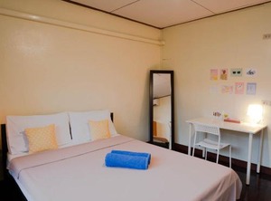 Hostel | Phra Khanong