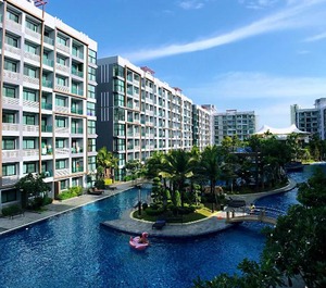 Dusit Grand Park 
