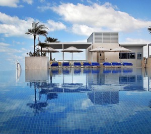 Grand Cosmopolitan Hotel 