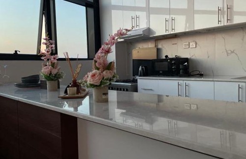 Jumeirah Village Apartment | شقة رائعه مع شرفتين واطلاله ساحره jvc دبي