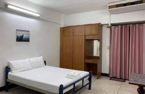 Bang Rak Phatthana Hostel | โชคชัยแมนชั่น บางบัวทอง