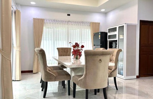 Hat Yai House | 100 m² House ∙ 4 bedrooms ∙ 10 guests