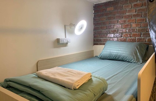 Khlong Kluea Hostel | 12 m² Hostel ∙ 6 guests