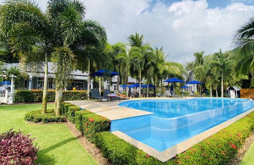 Ko Chang Resort | 120 m² Resort ∙ 9 guests