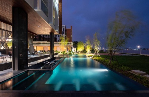 Nakhon Phanom Hotel | 125 m² Hotel ∙ 2 bedrooms ∙ 127 guests