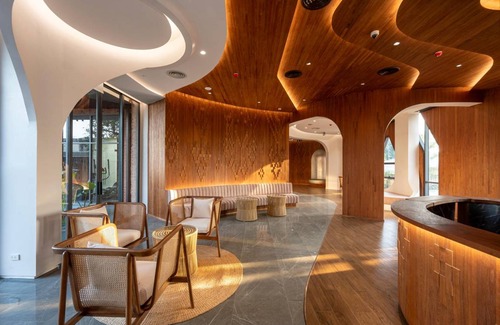 Nakhon Phanom Hotel | 125 m² Hotel ∙ 2 bedrooms ∙ 127 guests