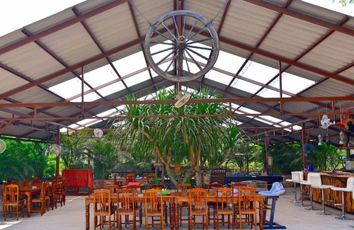 Phon Thong Resort | 140 m² Resort ∙ 2 bedrooms ∙ 7 guests