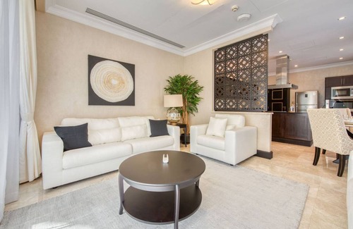 Palm Jumeirah Villa | 1550 m² Villa ∙ 5 bedrooms ∙ 11 guests